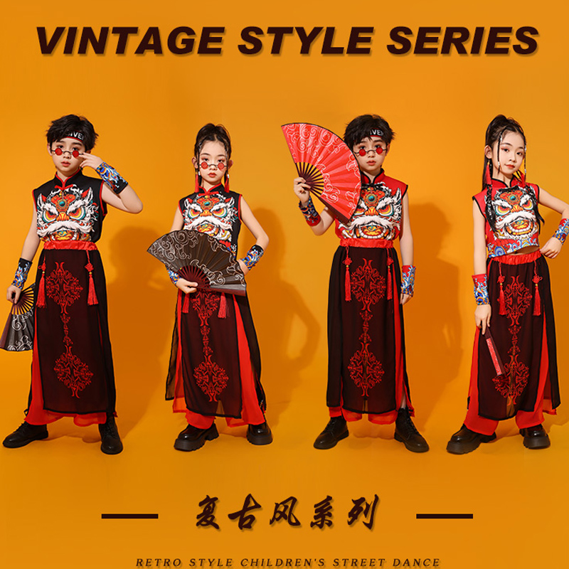 猪精灵与公主国潮六一汉服旗袍