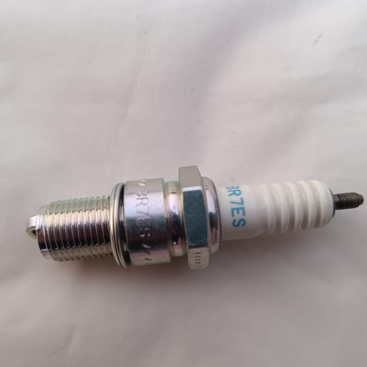 日本原装进口NGK火花塞BR7ES KTM300 300EXC两冲程专用火花塞火嘴