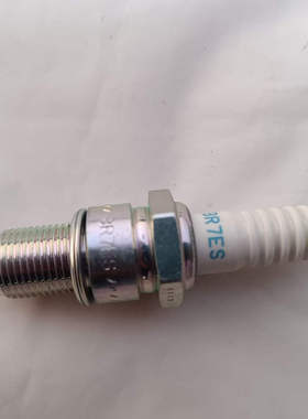 日本原装进口NGK火花塞BR7ES KTM300 300EXC两冲程专用火花塞火嘴