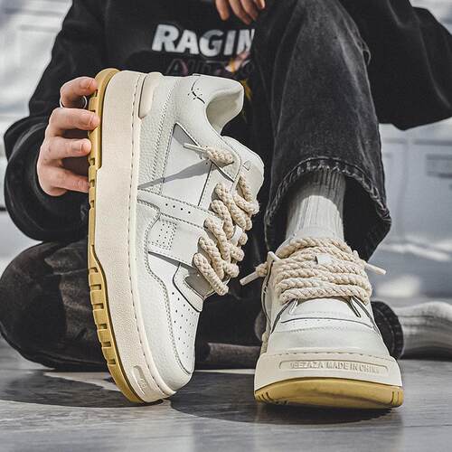 2025新款小众板鞋设计厚底面包鞋