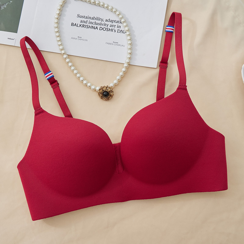 艾舒客无痕无钢圈厚杯聚拢文胸