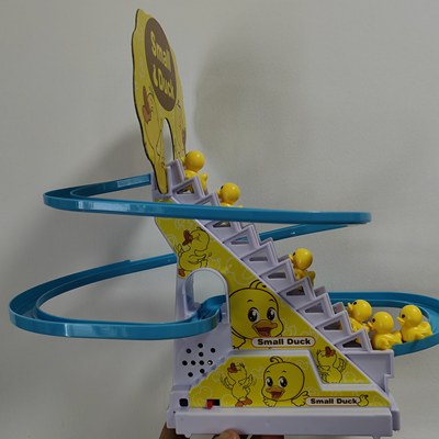 小鸭子爬楼梯儿童电动轨道玩具小黄鸭爬梯幼儿园礼物现货