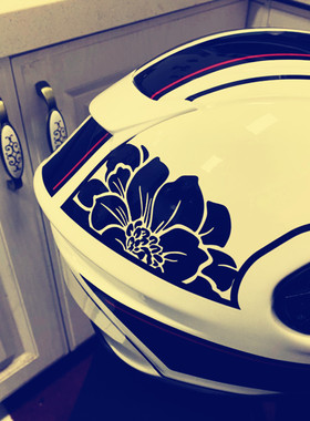 个性花朵头盔装饰贴纸摩托车头盔拉花创意防水车贴纸电动车贴画