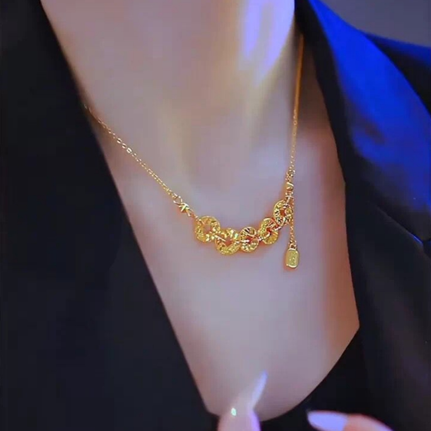 真的很好看真金色项坠女五帝钱