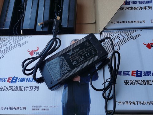 小耳朵牛芯12V显示器主机电源