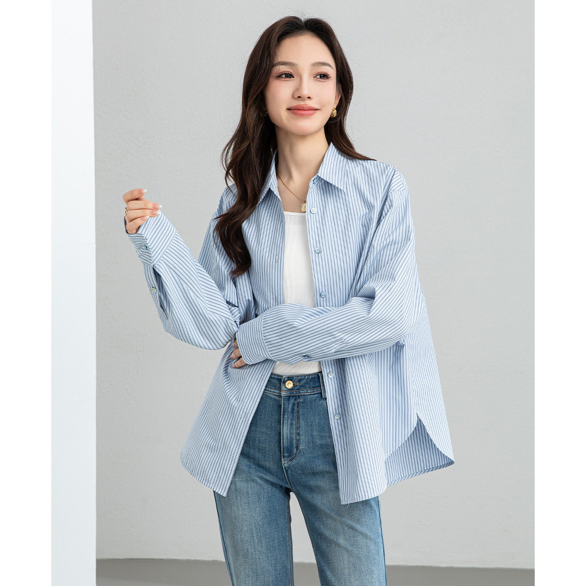 品牌正品格调韵律蓝白条纹衬衫女蓝衬衣宽松叠穿上衣通勤穿搭女装