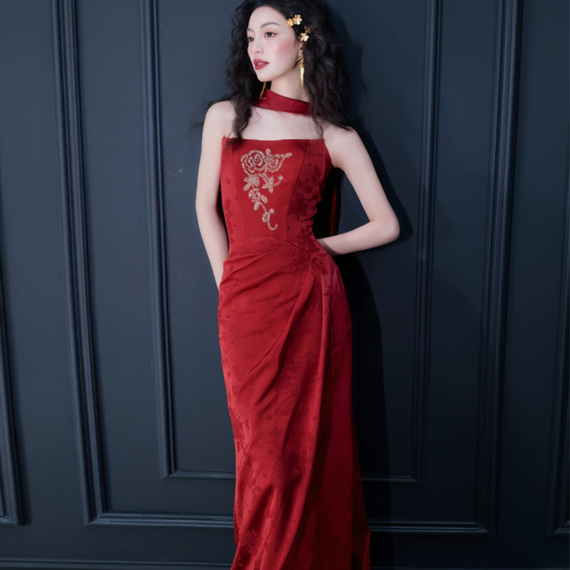 新娘复古敬酒服小众高级感新中式晨袍礼服抹胸订婚出阁回门鱼尾裙