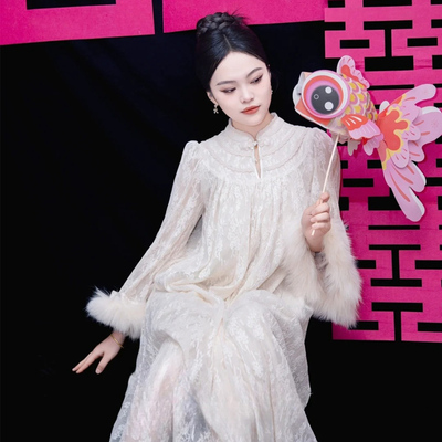 新中式蕾丝晨袍新娘女2025新款高级感日常可穿温柔长袖春夏连衣裙