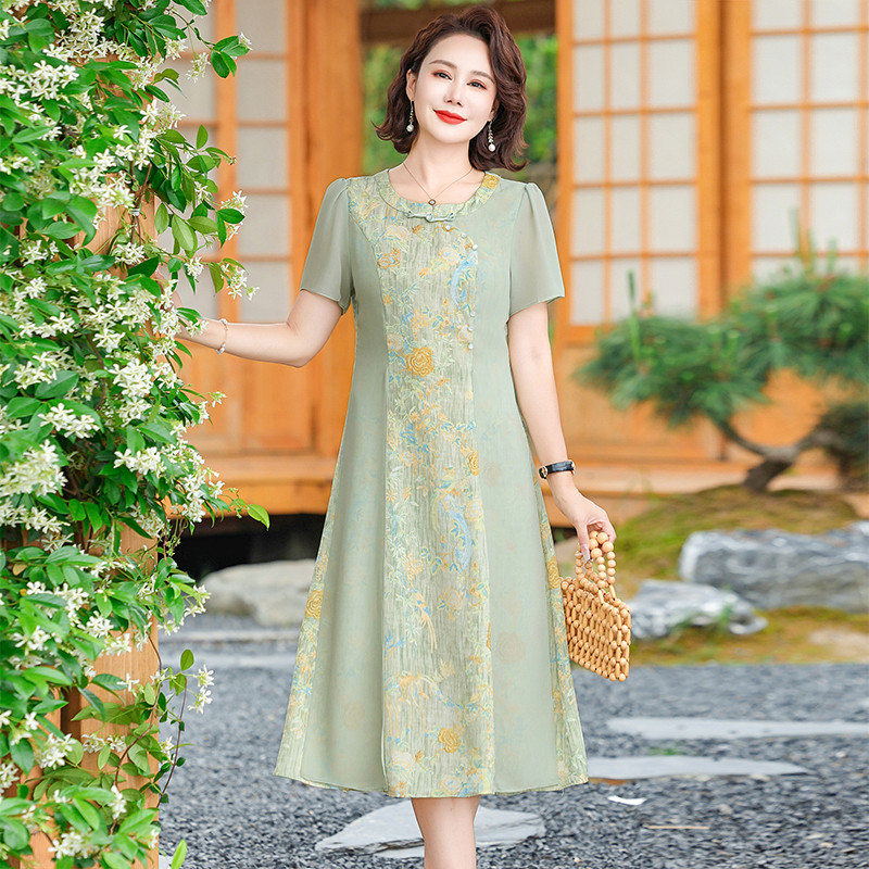 妈妈装夏季改良旗袍裙 中老年女刺绣气质中长款连衣裙
