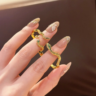 Young新中式本命蛇年小金蛇戒指女轻奢镶钻灵蛇出洞手镯蛇形手环
