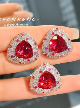 古几何肥三角红钻耳钉女