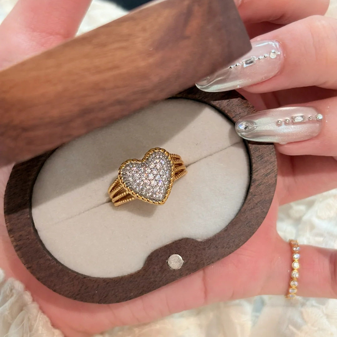 Young法式复古镶钻镂空心形戒指小众藤编vintage中古风爱心戒指女