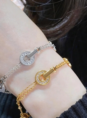 Young黄金色钱多多圆饼铜钱手链时来运转满钻钱币镂空双层手链女