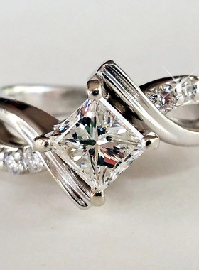 young臻荣新款简约线条指环戒指