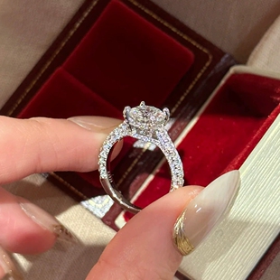 Young轻奢2克拉八心八箭超闪锆石四爪戒指微镶满钻半壁江山婚戒女