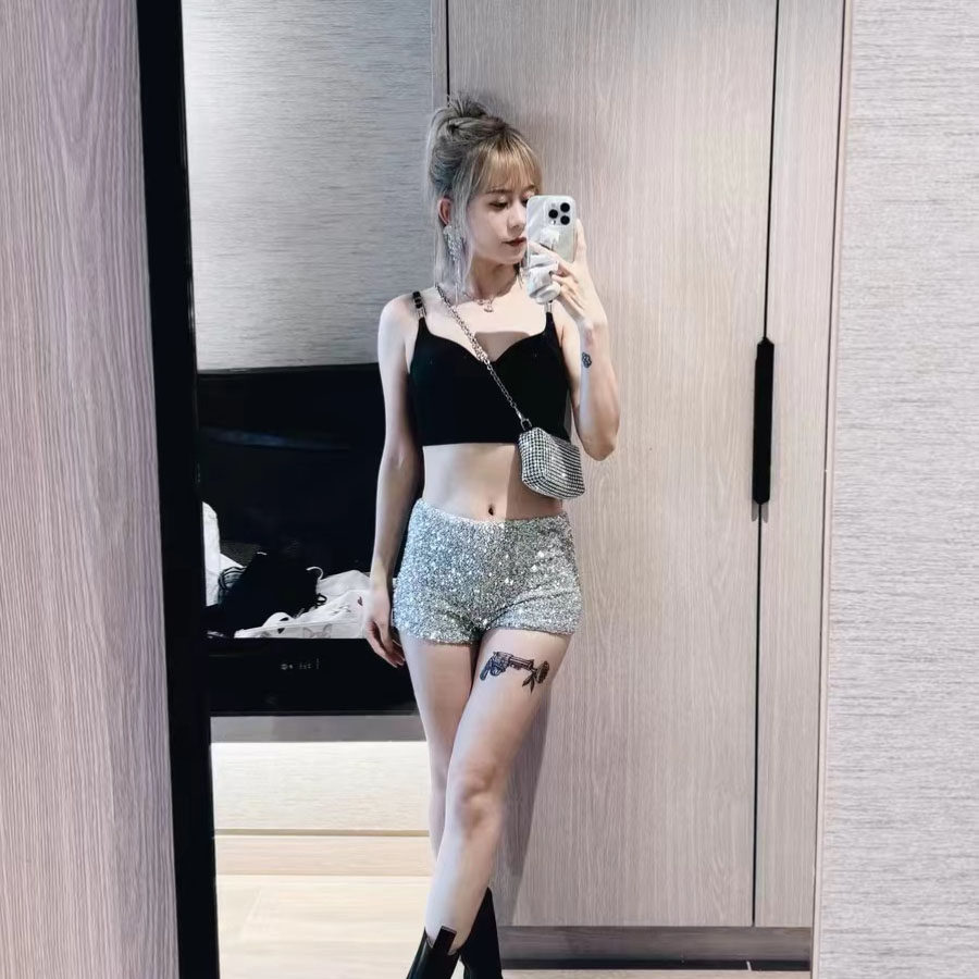 夜店酒吧ds辣妹重工blingbling银色修身亮片短裤女性感纯欲休闲裤
