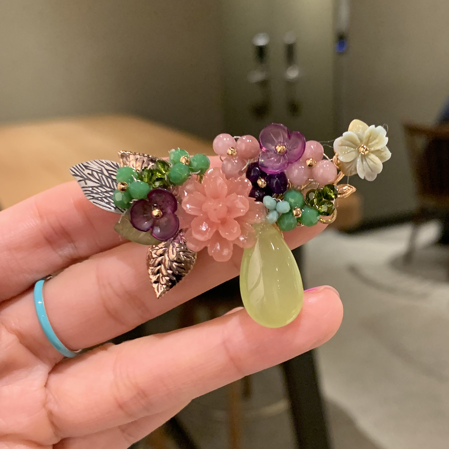 韩国进口东大门新款葡萄立体花朵设计师款胸针胸花大衣饰品