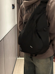 B218-B37-P45男士运动骑行防水工装斜挎包休闲大容量潮流单肩背包图片