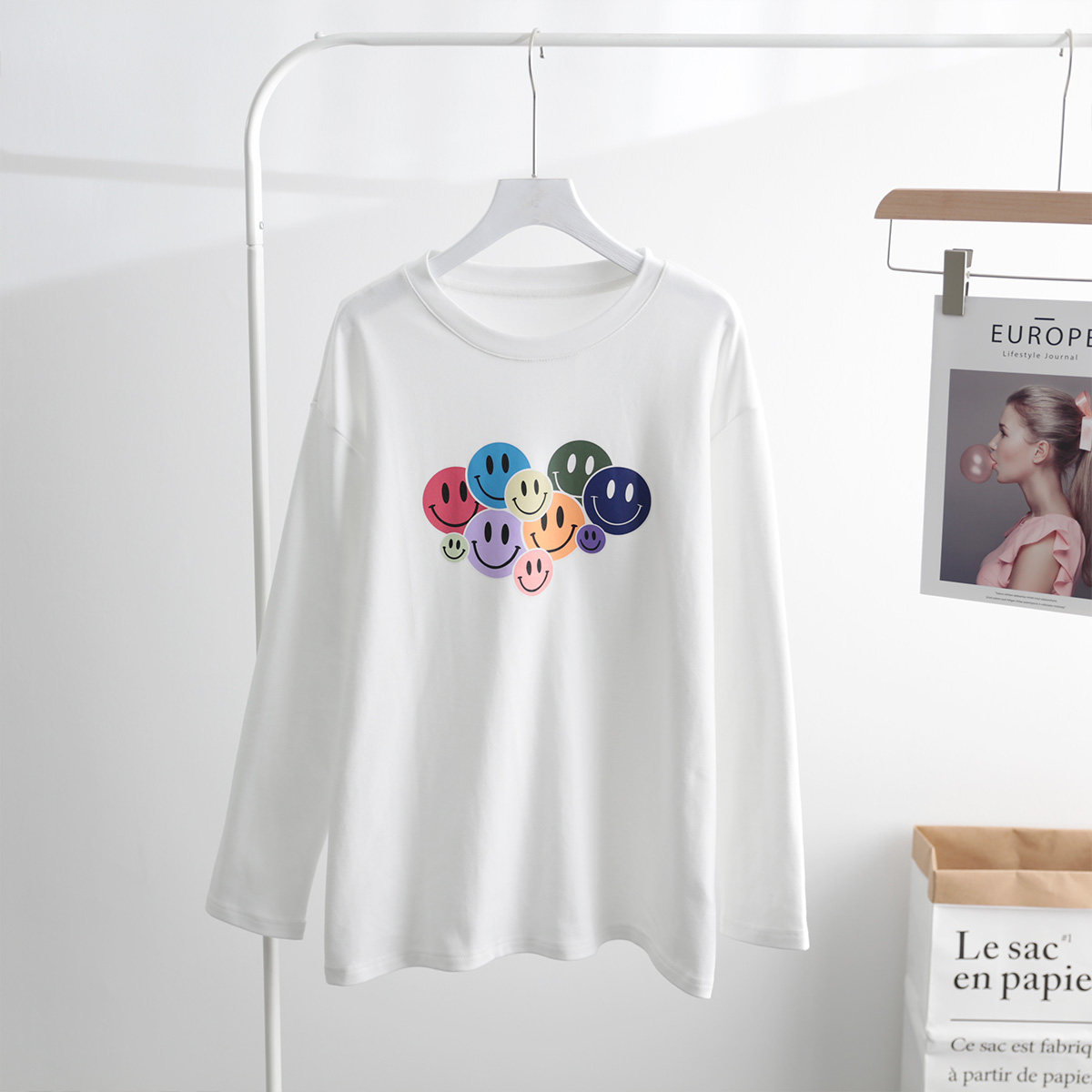 彩色笑脸印花长袖t恤女春季ins潮网红韩版宽松内搭上衣打底衫白色