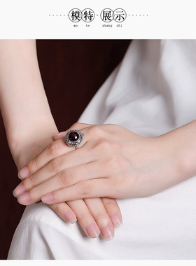 云尚服饰S925纯银血珀祥云蛋面镂空香囊戒指国风创意小众指