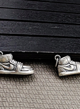 云尚服饰999银流行饰品日韩风格潮流百搭鞋子吊坠男女服饰挂件