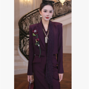 休闲洋气衣服女穿搭气质套装 2025新款 上衣F2530527A 芙娜妮 FNN