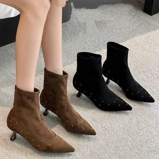 法式 尖头复古绒面铆钉3公分细跟短靴女小众百搭低跟瘦瘦靴26S3806