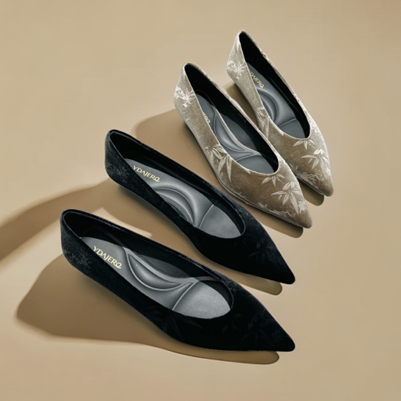 国风印花丝绒尖头浅口平底单鞋秋季新款法式名媛气质淑女风26A003