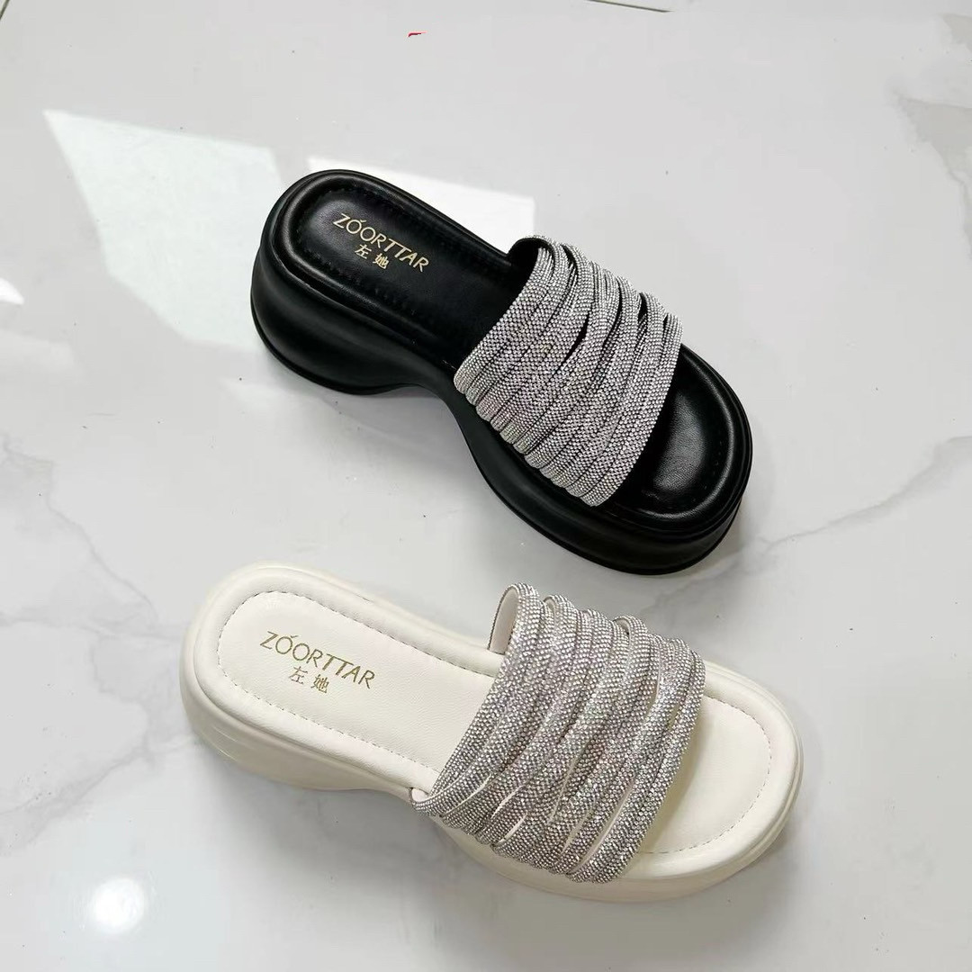 新款拖鞋女夏季外穿时尚粗跟露趾一字拖韩版方头亮钻凉拖鞋195597