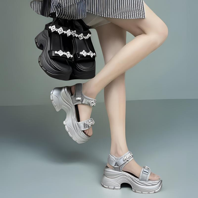 专柜正品新款时尚百搭厚底增高水钻串珠时尚百搭休闲凉鞋195622