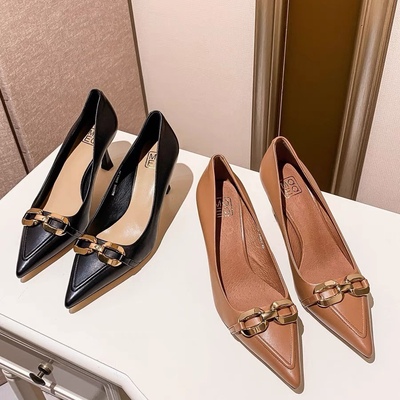 朱朱家2023春夏新款头层牛皮细跟7公分不累脚高品质欧韩单鞋60902