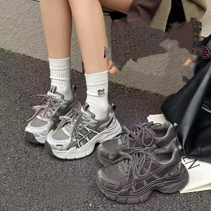 左她专柜冬新款时尚厚底加绒老爹鞋百搭显瘦系带灰色休闲鞋762380