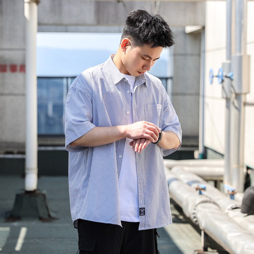 日系宽松短袖条纹衬衫男