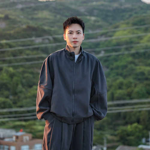 日系复古立领拉链卫衣夹克