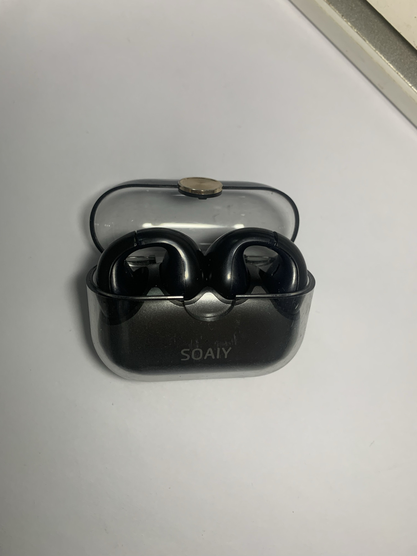 带包装 品牌蓝牙耳机 售后品各种问题 不会修的不要买 售出不退