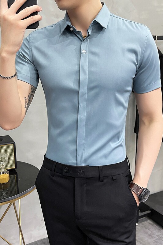 2025夏季新款男刺绣短袖衬衫暗门襟暗扣衬衣修身浅蓝色C1809-P60,男装T恤,电商A213