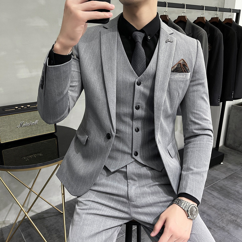 刺绣条纹西装男套装韩版修身商务西服三件套休闲深灰SJT107/P255,男装西服套装,电商A213