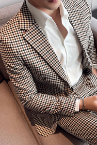 千鸟格子小西装男修身西服两件套男休闲西服套装卡其格LJT13/P225图片