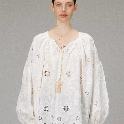 【LACERTA/莱瑟塔】25春夏新品波西米亚风镂空流苏绑带泡泡袖衬衫