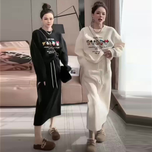 欧货2023冬款女装时尚休闲加绒厚卫衣高级感炸街半身裙套装两件套