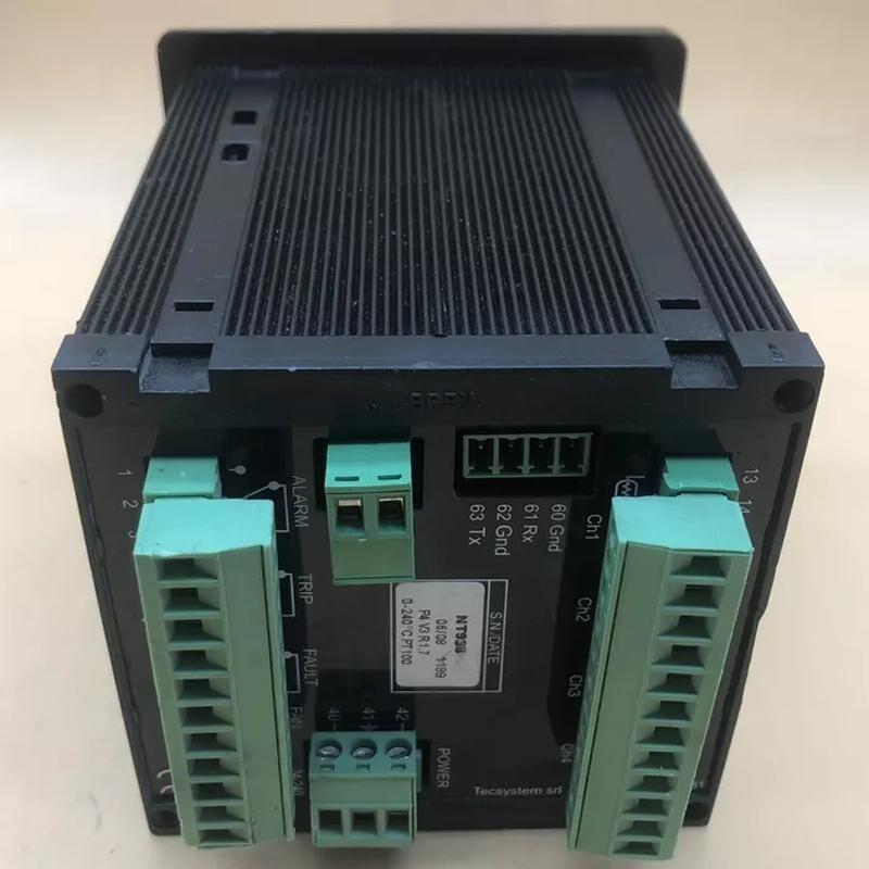 VRT600  NT579 变压器温控器 - 实物图