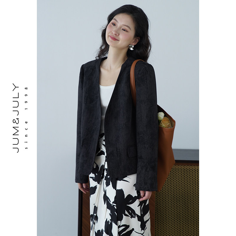 嘉茱莉2025春季新款无扣V领短款西装外套女小个子设计感小西服,女装/女士精品,西装,淘宝优惠券,粉丝福利购,淘宝优惠卷