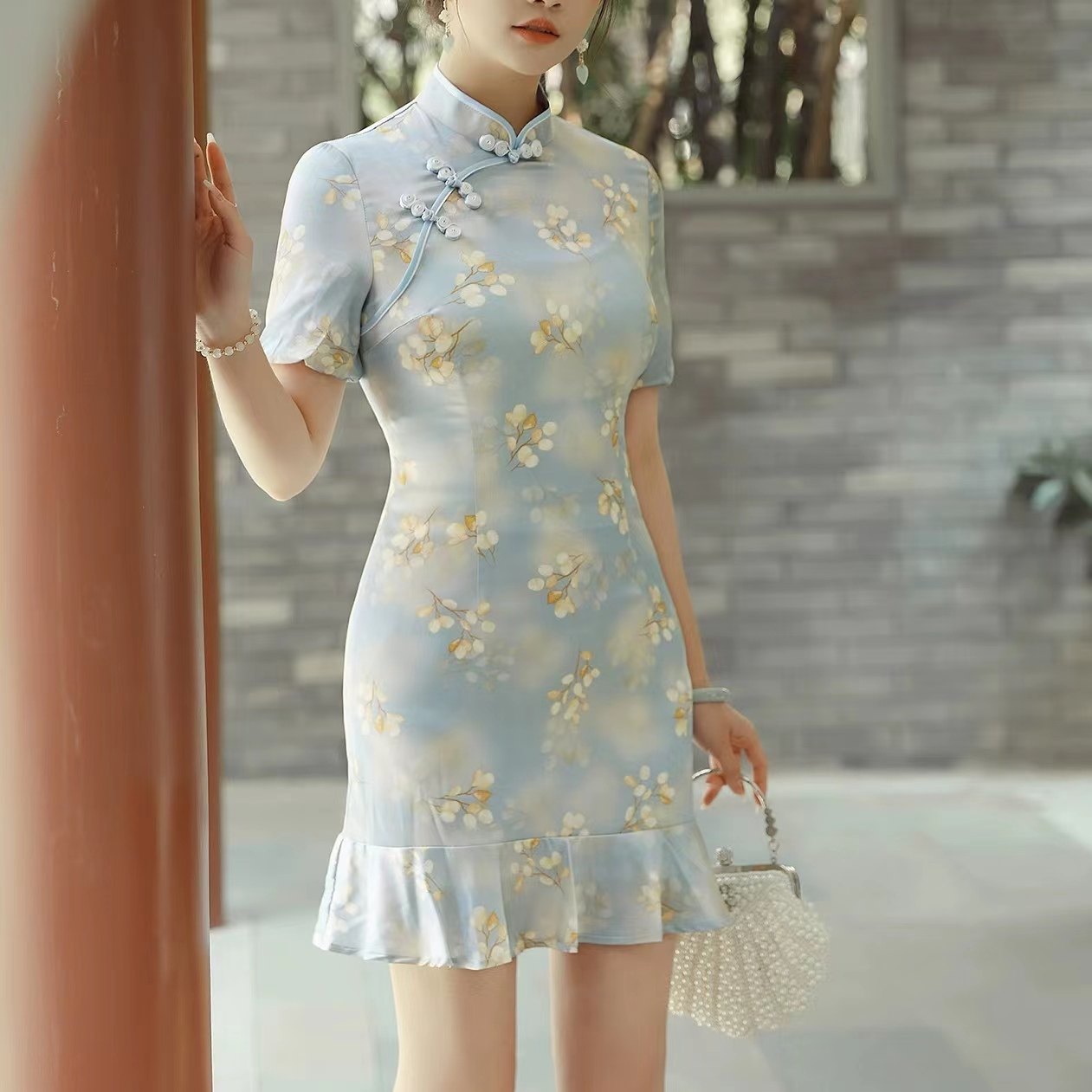 女士真丝旗袍2023新款桑蚕丝改良修身少女款时尚鱼尾印花连衣裙