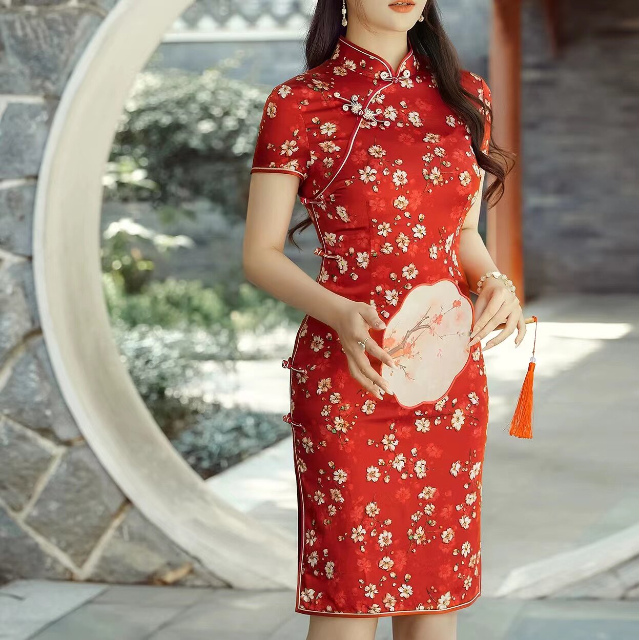 女士真丝旗袍2023夏季新款桑蚕丝改良修身胭脂红印花旗袍连衣裙