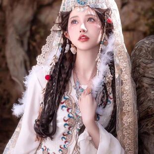 出租新疆民族特色服装牧羊少女维吾尔族公主云南大理丽江古城旅拍