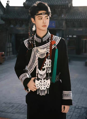 出租彝族衣服凉山云南彝族衣服上衣传统衣服绣款男款外套