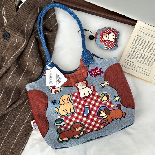 拉链款送挂件可爱单肩包