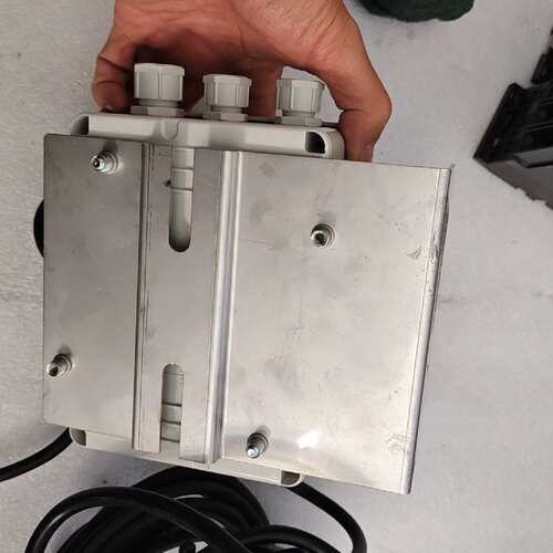 议价PIOVAN抽料控制盒，正品没用过，没有包装，具体成色型