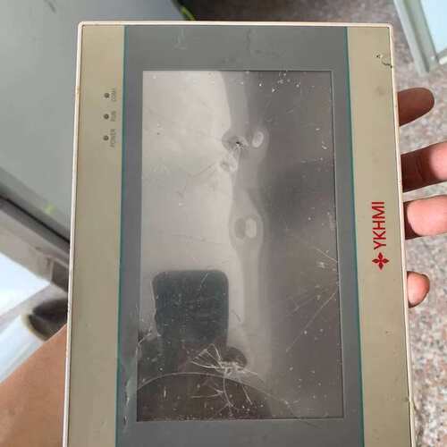 议价可维修触控屏幕FE700A 屏破了 通电如图 看上便宜