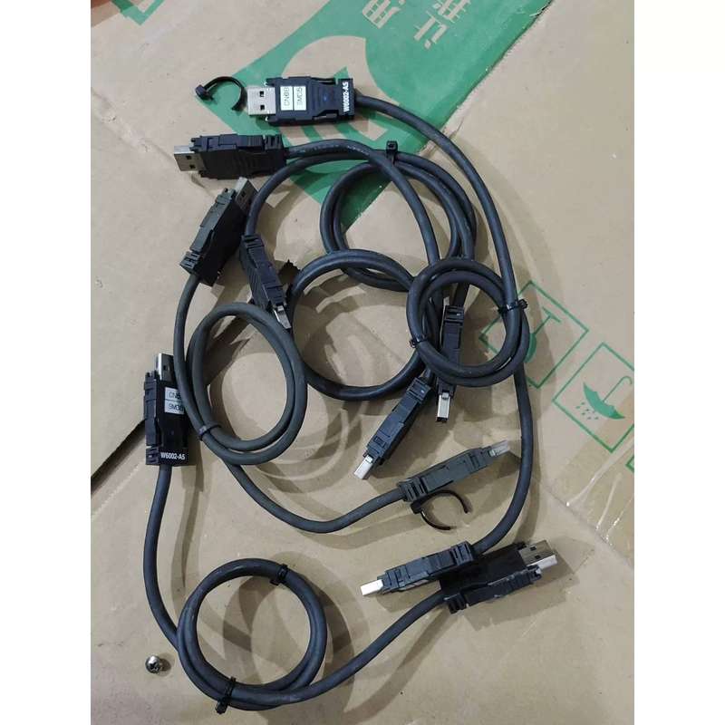 议价机械人终端USB.功能正常成色很漂亮.有需要的联系150